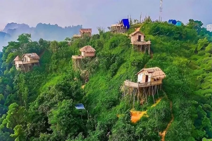 টানা বর্ষণের কারণে আপাতত পর্যটকদের জন্য বন্ধ রাখা হয়েছে বান্দরবানের সব পর্যটনকেন্দ্র। ছবি: ভিওডি বাংলা
