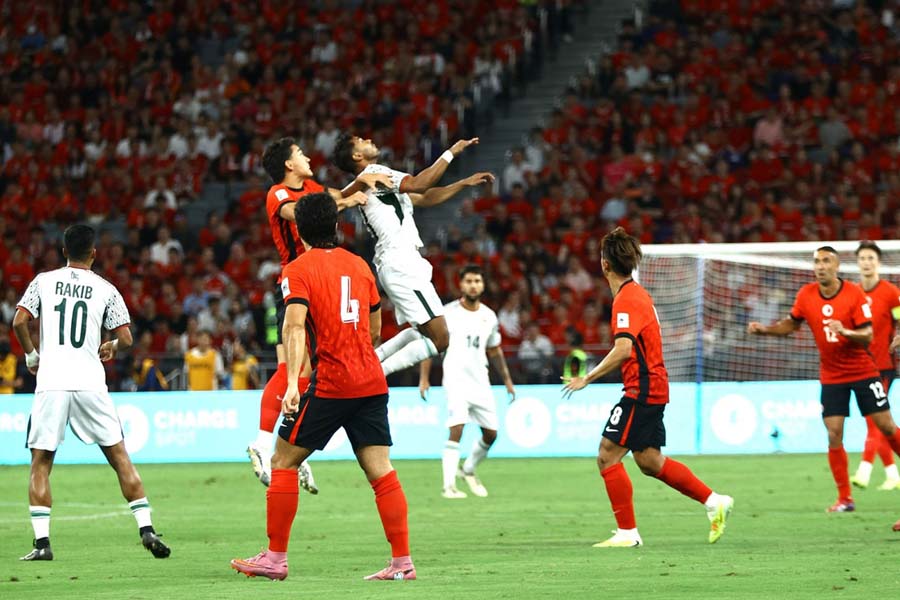 ১০ জনের হংকংয়ের বিপক্ষে কষ্টার্জিত ড্র বাংলাদেশের