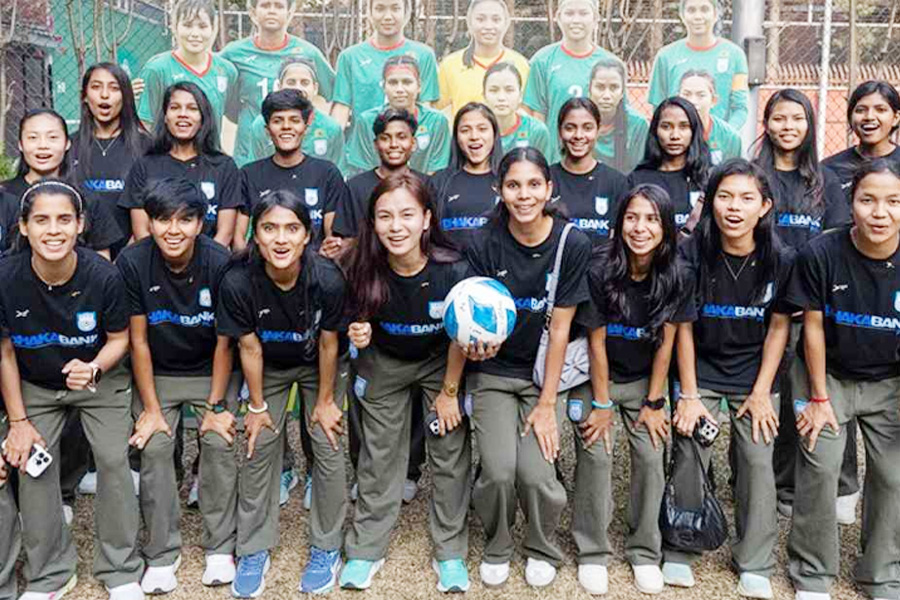 এশিয়ান কাপে খেলতে অস্ট্রেলিয়ায় নারী ফুটবল দল