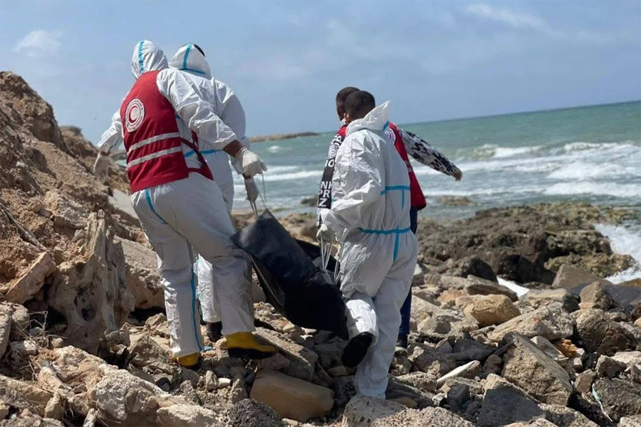 লিবিয়ার উপকূলে বাংলাদেশিসহ ১৭ অভিবাসীর মরদেহ উদ্ধার