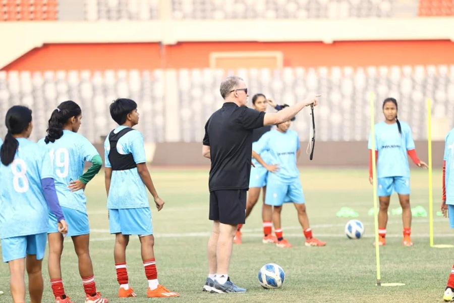 বাস্তবতায় দাঁড়িয়ে এগোতে চান বাটলার