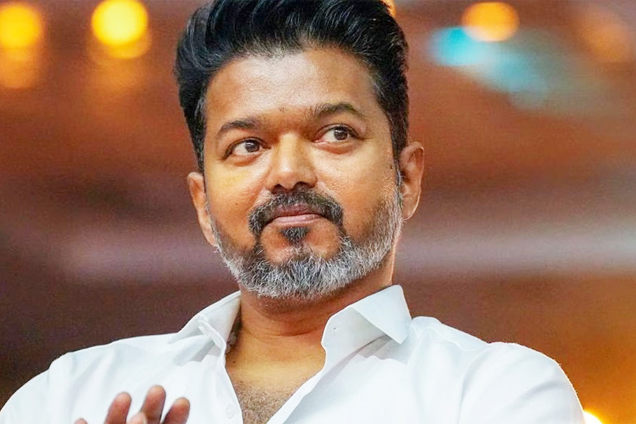 বিজয় থালাপতির বাড়ি ঘিরে রেখেছে পুলিশ