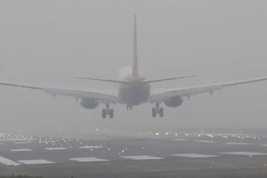 ঘন কুয়াশার কারণে শাহজালাল বিমানবন্দরে ফ্লাইট বিলম্ব