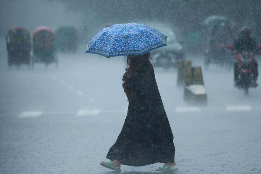 ধেয়ে আসছে বৃষ্টিবলয়, প্রভাব পড়বে ৪ বিভাগে