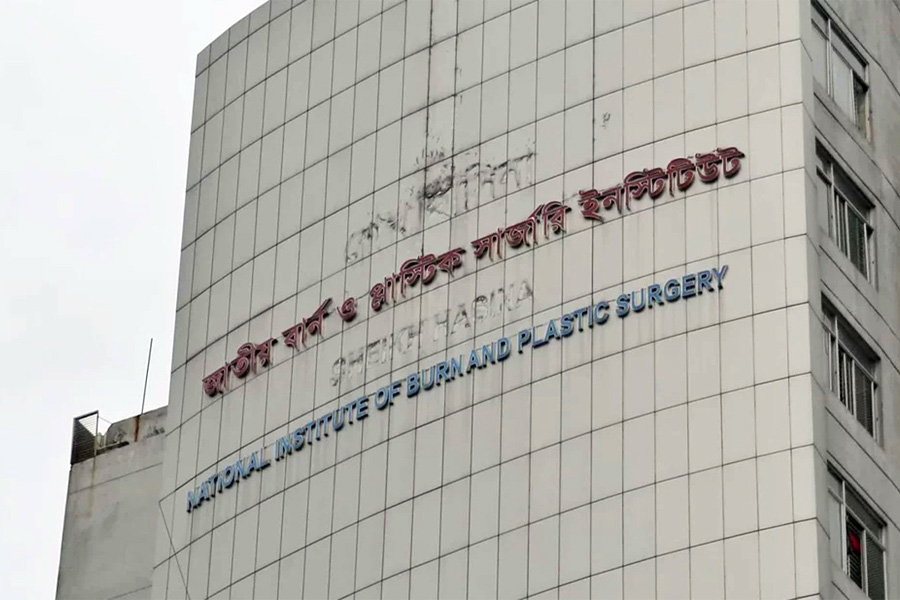 কেরানীগঞ্জে এসি বিস্ফোরণে ৪ জন হাসপাতালে