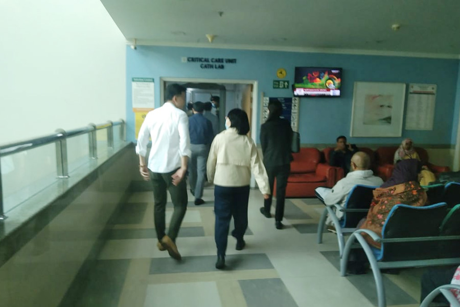 এভারকেয়ারে খালেদা জিয়ার চিকিৎসায় যুক্ত হলো চীনা বিশেষজ্ঞ টিম