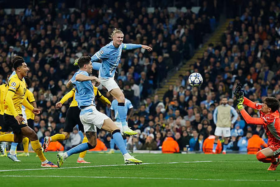 দাপুটে জয় ম্যানসিটির, নাটকীয় ড্র বার্সার