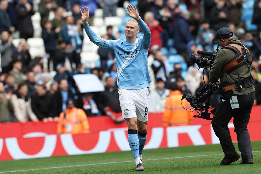 লিভারপুলকে বিধ্বস্ত করে সেমিতে সিটি