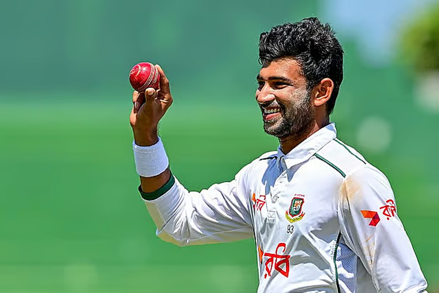 ক্রিকেটার নাঈমকে মারধর করে থানায় নিলো পুলিশ