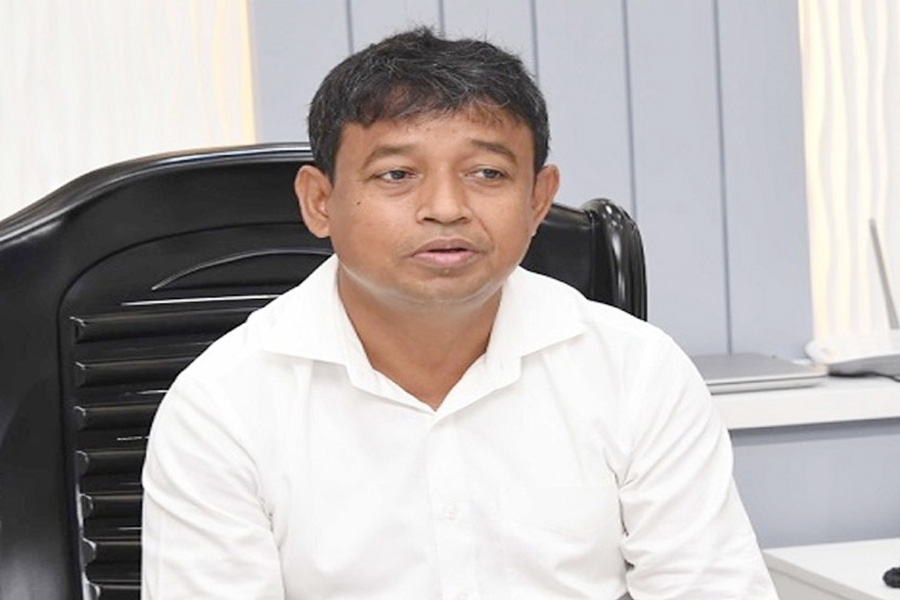 সাবেক ডিবি প্রধানসহ ১০ জন ট্রাইব্যুনালে