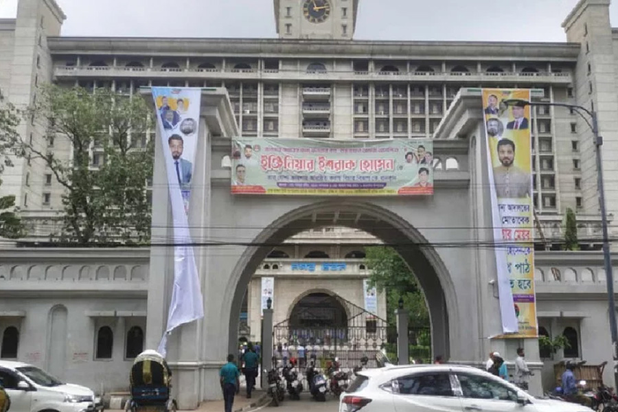ঈদের ছুটি কাটিয়ে স্বাভাবিক কার্যক্রমে ডিএসসিসি