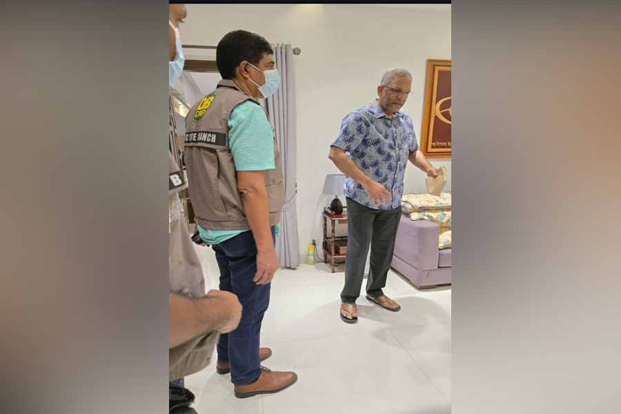 ডিজিএফআইয়ের সাবেক মহাপরিচালক মামুন খালেদ আটক
