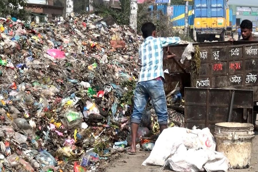 দিনে দুবার বর্জ্য অপসারণ করবে ঢাকার দুই সিটি করপোরেশন