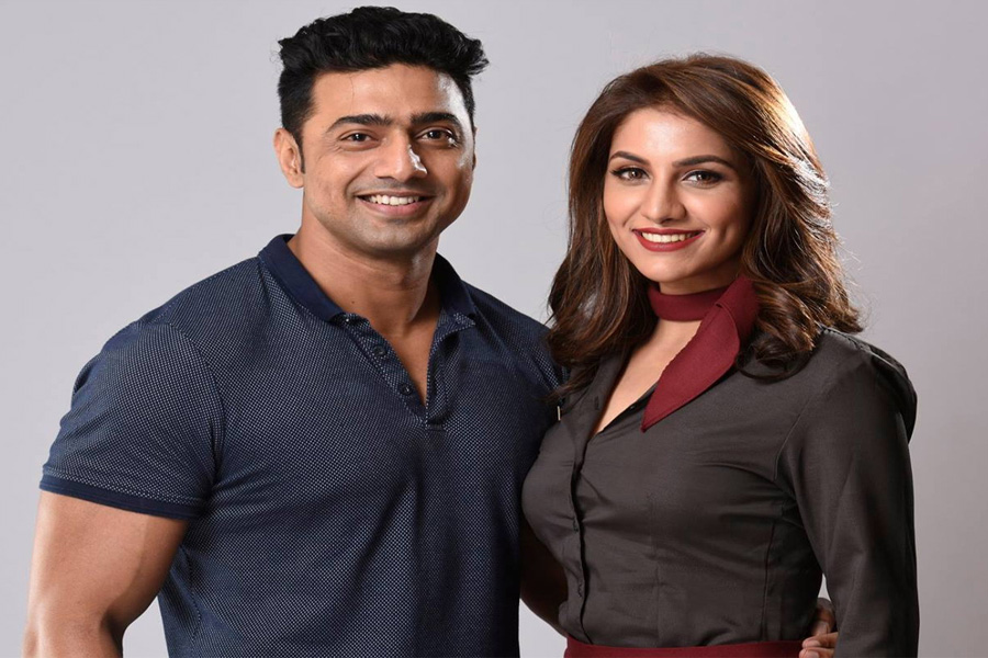 চমক দেওয়ার ইঙ্গিত দেব-রুক্মিণীর