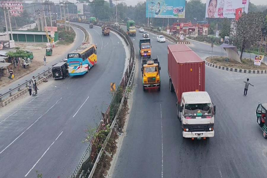 ঢাকা-টাঙ্গাইল মহাসড়কে ঈদযাত্রা স্বাভাবিক, নেই যানজট