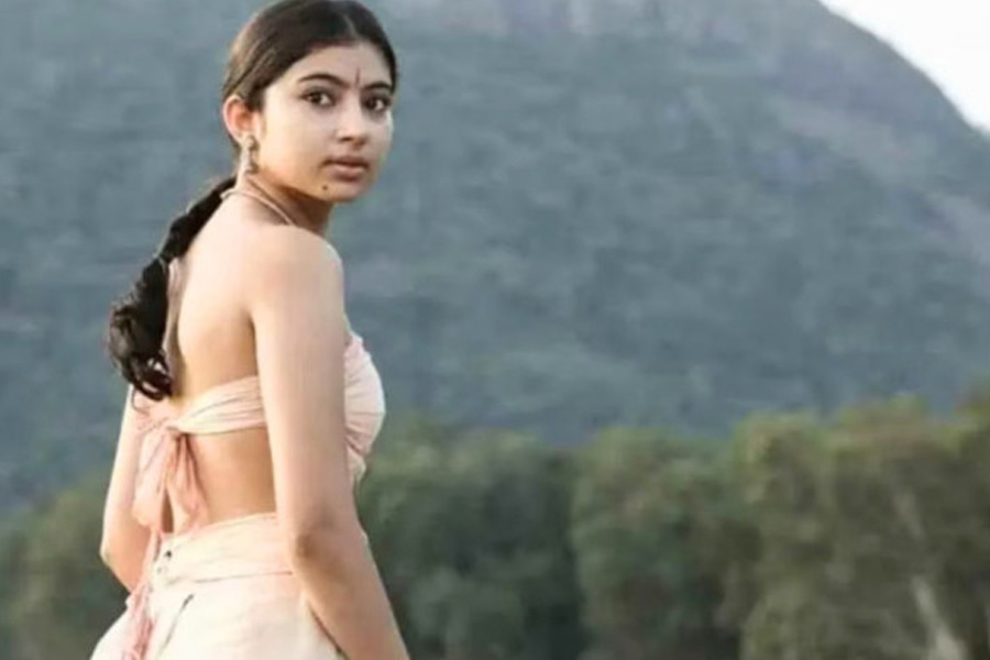 ‘ধুরন্ধর’-এ নতুন চমক সারা অর্জুন