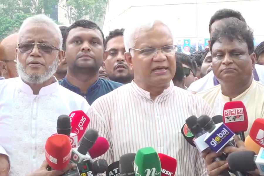 ডাকসু-জাকসু নির্বাচনের নিরপেক্ষতা নিয়ে প্রশ্ন : ডা. জাহিদ