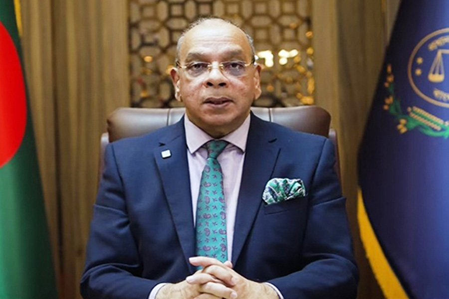 বিপুল সংখ্যক জামিন দেওয়ায় ব্যাখ্যা চাইলেন রেফাত আহমেদ