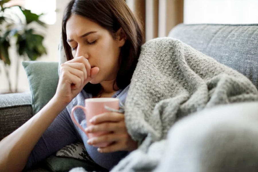 শীতের শুরুতেই গলা ব্যথা ও শুষ্ক কাশিতে করণীয়