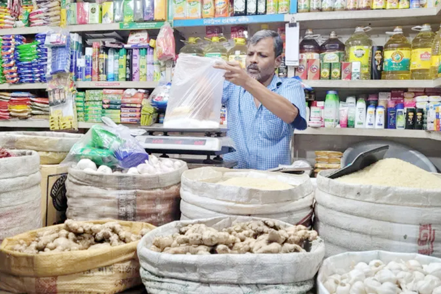 ঈদকে সামনে রেখে নিত্যপ্রয়োজনীয় পণ্যের দাম ঊর্ধ্বগতি