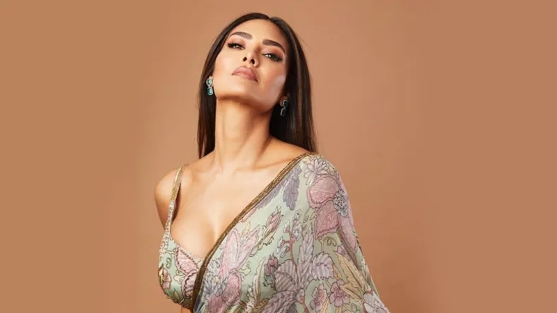 প্রেমের গুঞ্জন নিয়ে মুখ খুললেন এশা গুপ্তা