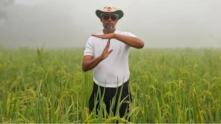 মনোনয়নবঞ্চিত বিএনপি নেতার অভিনব প্রতিবাদ