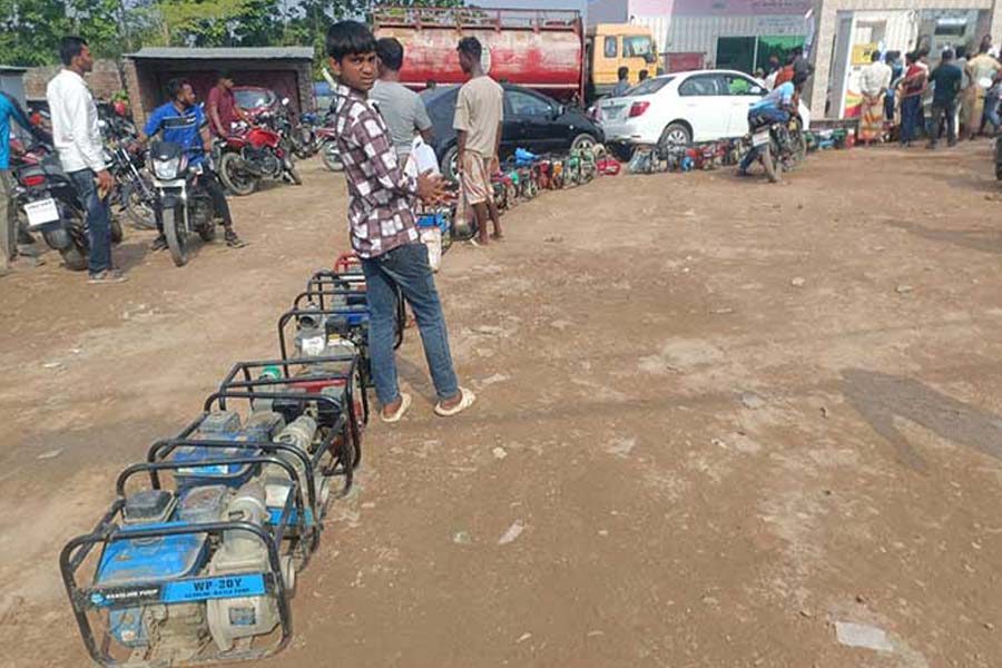 তেলসহ ত্রিমুখী সংকটে কৃষক, উৎপাদনে প্রভাব পড়ার শঙ্কা
