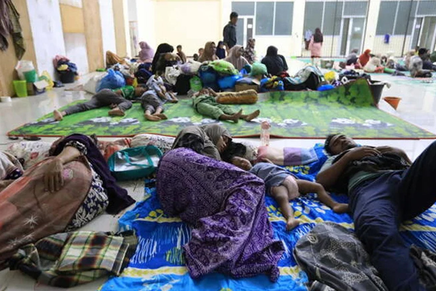 ঘূর্ণিঝড়ের তাণ্ডবে মৃতের সংখ্যা বেড়ে ৬৩১