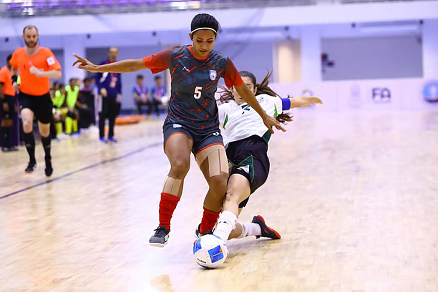 পাকিস্তানকে বিধ্বস্ত করে শিরোপার আরও কাছে বাংলাদেশ