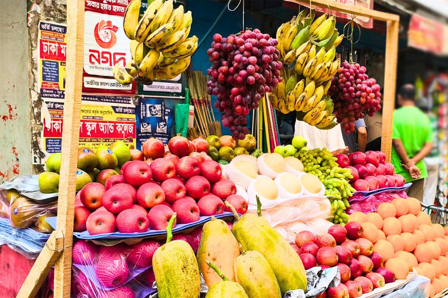 রমজানে ফলের দাম আকাশচুম্বী