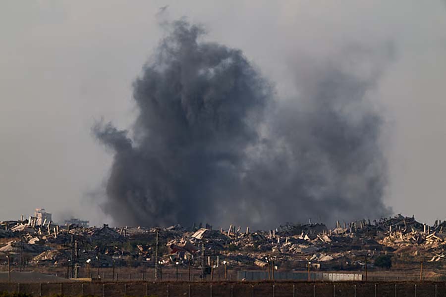 গাজায় যুদ্ধবিরতির পরও ইসরায়েলি হামলায় নিহত ৯৭ ফিলিস্তিনি
