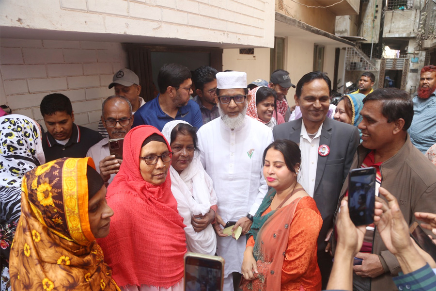 দোয়া-মুনাজাতের মাধ্যমে নির্বাচনী প্রচারণা শুরু করলেন হাবিব