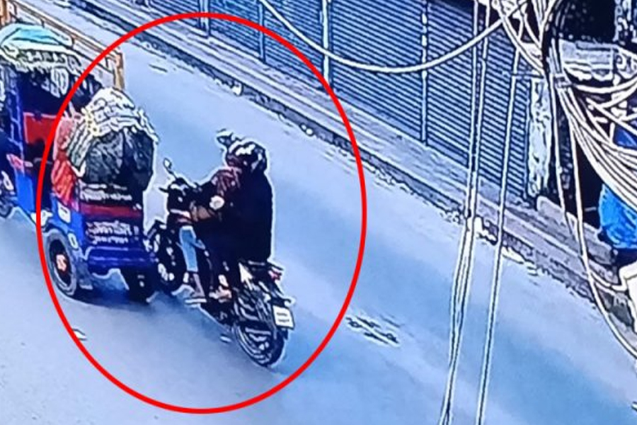 আলমগীর মোটরসাইকেল চালায়, গুলি চালায় পেছনে বসা ফয়সাল