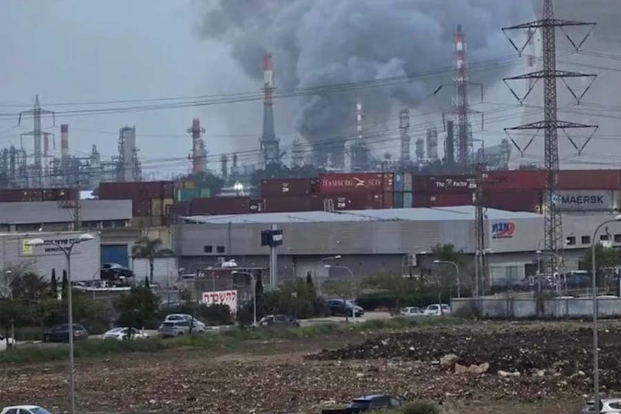 আমিরাতে ২২ ক্ষেপণাস্ত্র ও ৪৭ ড্রোন হামলা