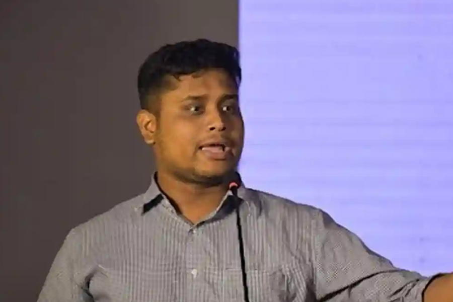 নেতৃত্ব আসমান নির্ধারণ করে: এনসিপি নেতা হাসনাত