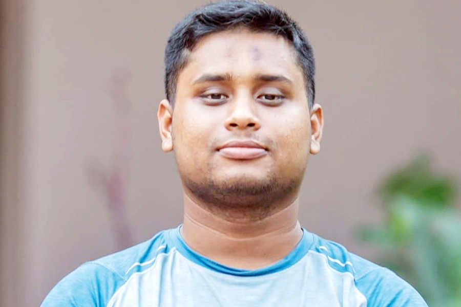 ভারতের মদতে আ.লীগ পুনর্বাসন, রক্ত দিলেন নুর: হাসনাত
