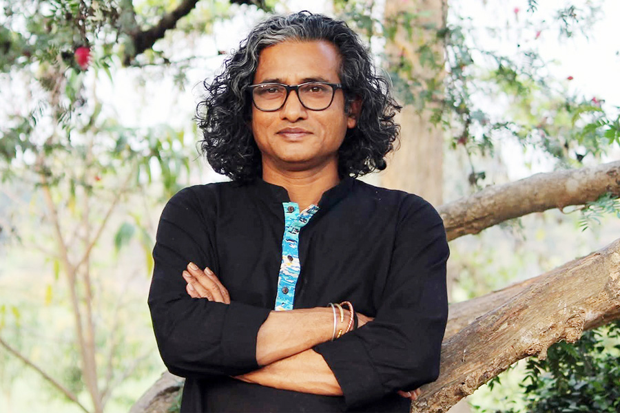 হিজাব মন্তব্যে বিতর্ক: রাবি অধ্যাপক ক্ষমা চাইলেন