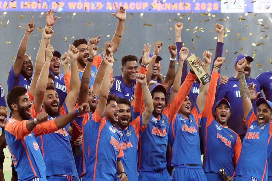 এসিসি বৈঠকেও ঝুলে রইল ট্রফি ইস্যু