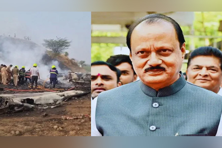 ভারতে বিমান দুর্ঘটনায় মহারাষ্ট্রের উপমুখ্যমন্ত্রীসহ নিহত ৫