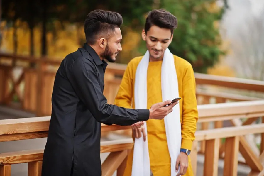 আকর্ষণীয় মানুষ হতে চাইলে যা করবেন