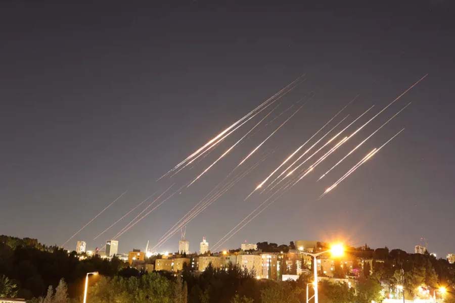 হামলার পরিধি আরও বাড়ানোর হুঁশিয়ারি ইরানের