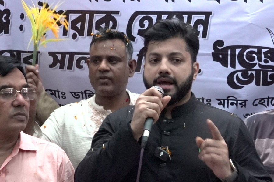 সুযোগ চাই, জনগণের পাশে থাকতে চাই