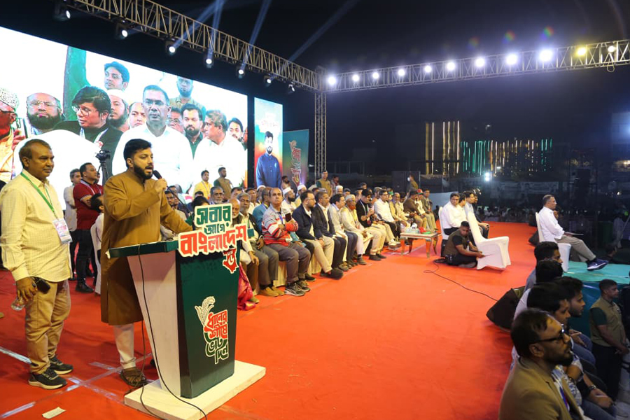 তারেক রহমানের কাছে ঢাকা-৬ আসনের প্রধান সমস্যাগুলো তুলে ধরলেন ইশরাক