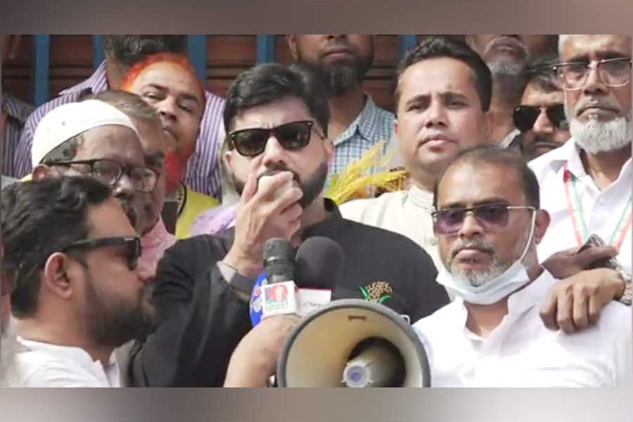 নারীদের অধিকার ও সম্মান রক্ষায় বিএনপি প্রতিশ্রুতিবদ্ধ : ইশরাক