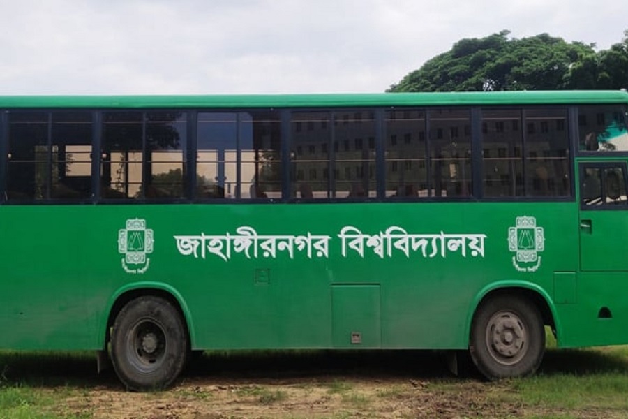গোপনে ছবি তোলায় প্রতিবাদ, জাবির বাসে নারী শিক্ষার্থী লাঞ্ছিত