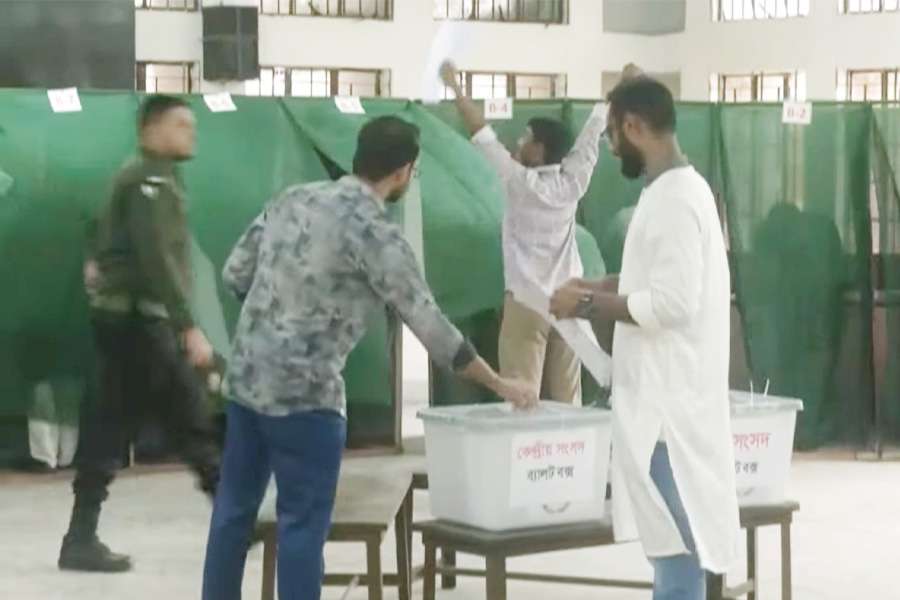 সংঘাত ছাড়াই শেষ জাকসুর ভোট গ্রহণ
