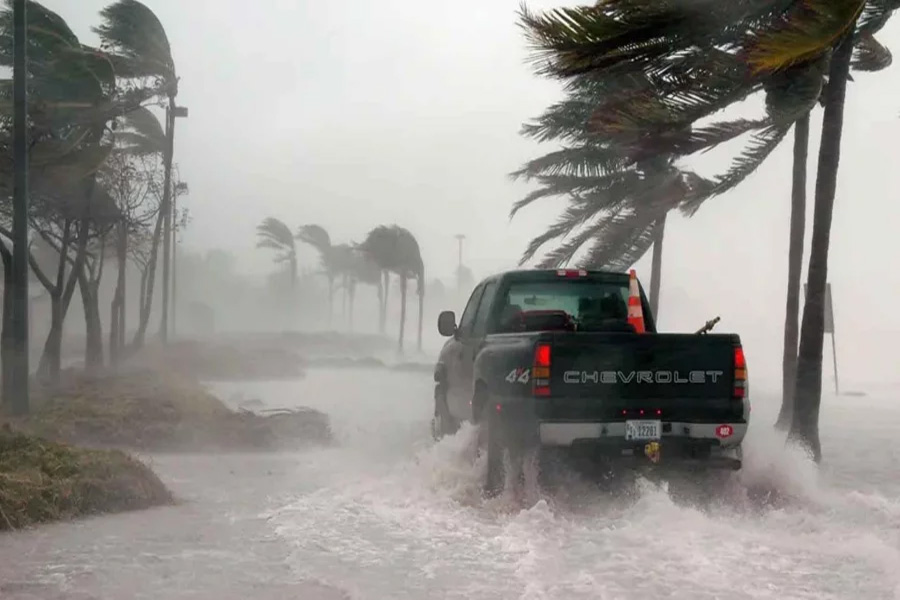 জ্যামাইকায় ধেয়ে আসছে ক্যাটাগরি–৫ হারিকেন মেলিসা