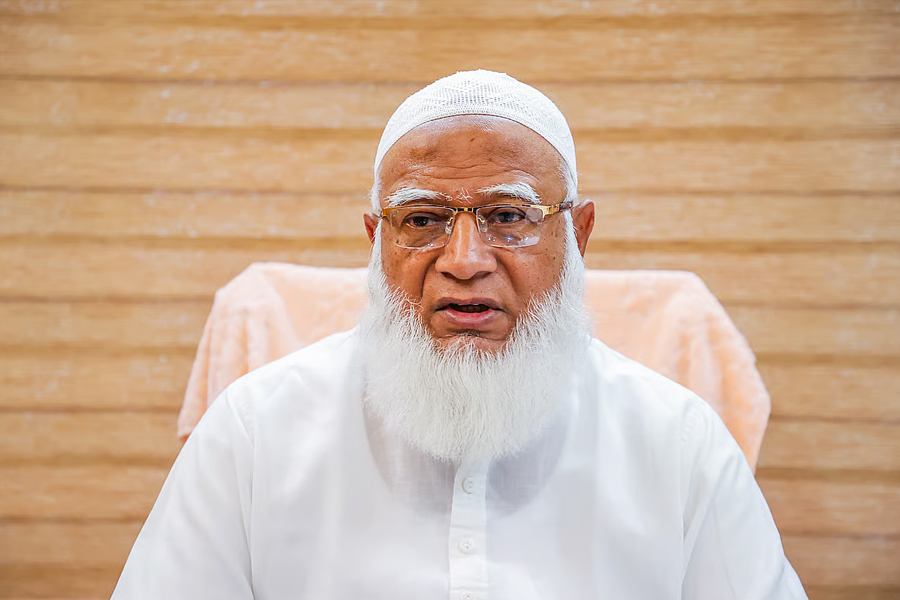 হাদির হত্যাকারীদের গ্রেপ্তার না হওয়ার খেসারত দিল সিয়াম