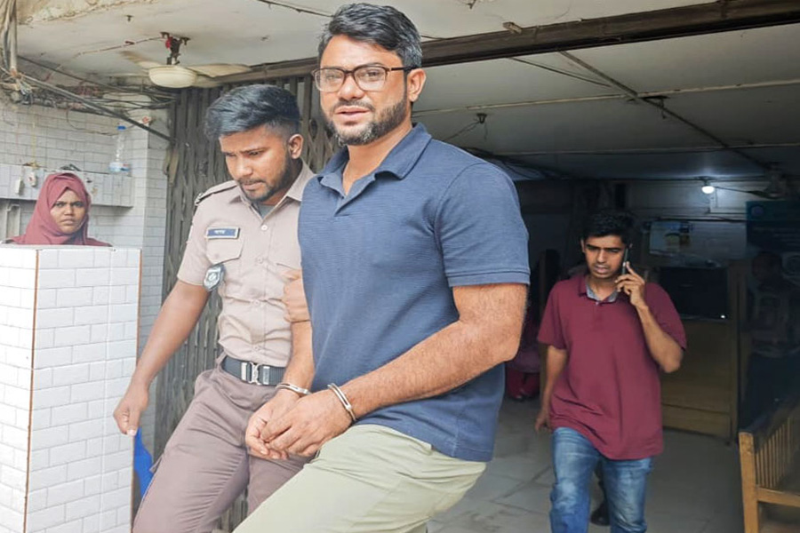 কদমতলীতে ১৯ লাখ টাকা ডাকাতির ঘটনায় আটক ১