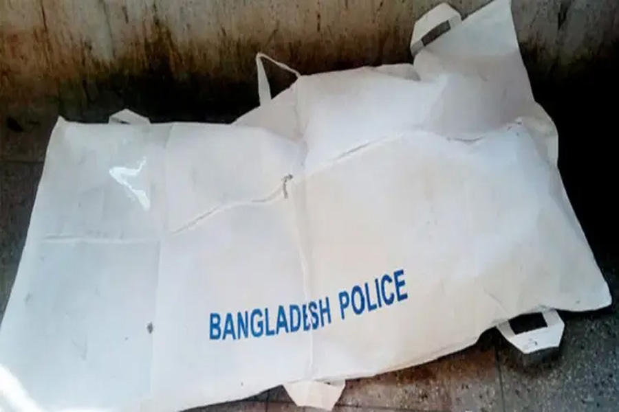 যাত্রাবাড়ীতে অর্ধগলিত যুবকের মরদেহ উদ্ধার